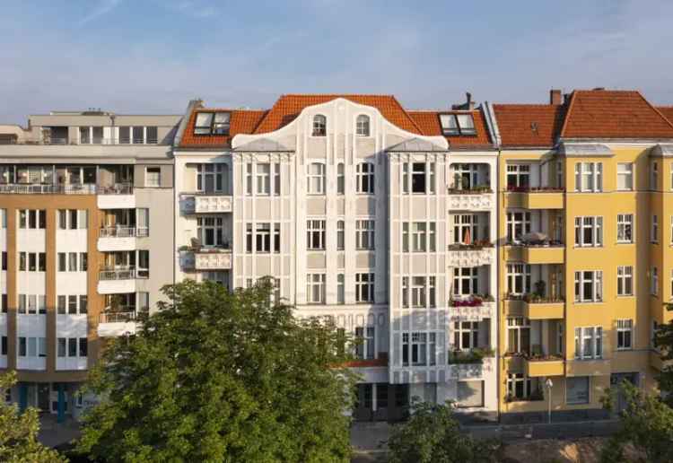 3-Zimmer Altbauwohnung mit Balkon Spree vermietet Kapitalanlage