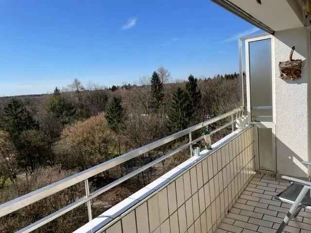 Traumhaftes Wohnhaus in München mit grüner Aussicht