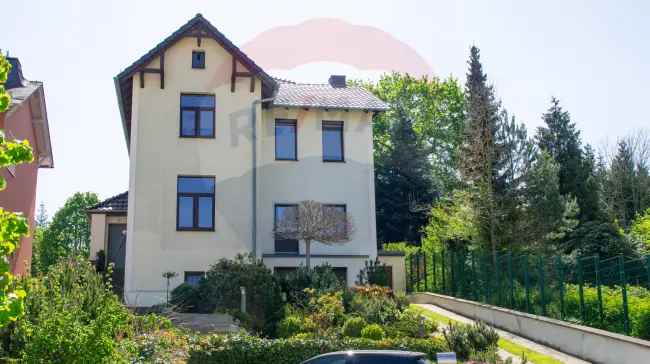 Exklusives Zweifamilienhaus für stilbewusste Käufer in Bad Klosterlausnitz
