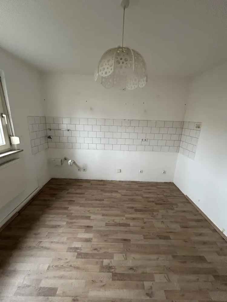 Etagenwohnung: 2 Zimmer Karlstraße93 in Essen