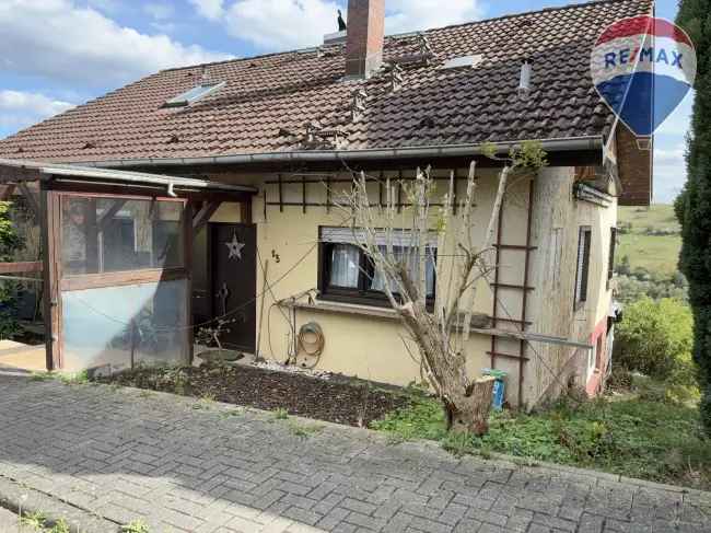 Einfamilienhaus mit Garage, Garten und großem Süd-Balkon