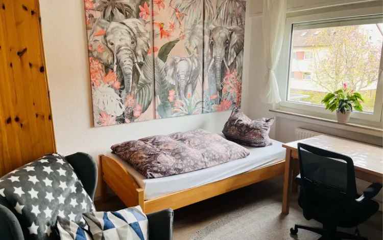 1-Zimmerwohnung mit Internet, Küchenzeile, Du/Wc, TV, Waschmaschine, schöner Garten, Nähe Musical
