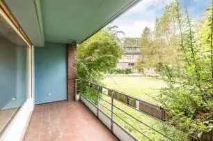 OWNR: Einziehen und Wohlfühlen – Renoviert und mit Küche! Große 2-Zimmer-Wohnung
