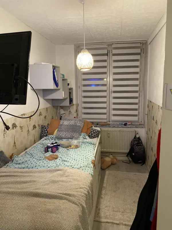 Altona Wohnung mit Dusche und Kinderzimmer