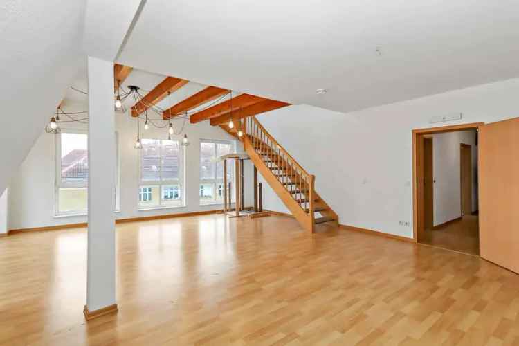 Helle Maisonettewohnung mit Galerie & Charme im Dachgeschoss