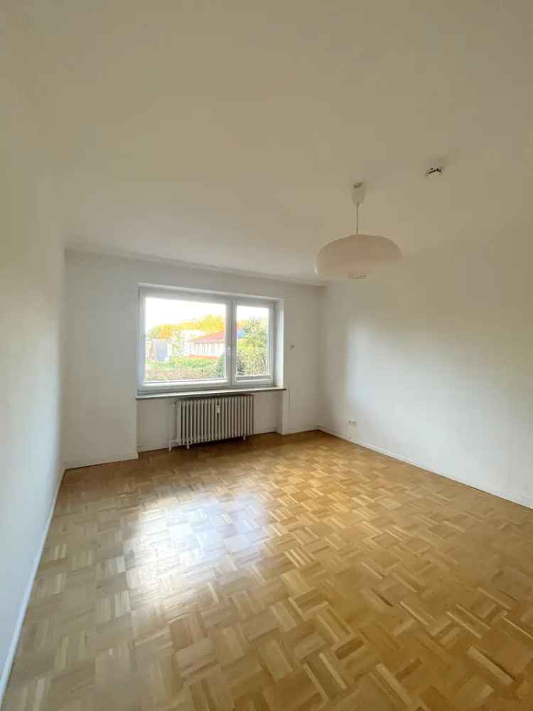 2-Zimmer ETW Ohlsdorf ruhige Lage Balkon Einbauk
