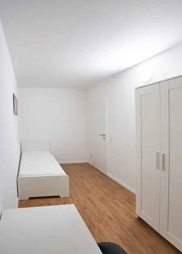 Privatzimmer in Düsseldorf Wersten 62qm WG Wohnung Zentral Vollmöbliert