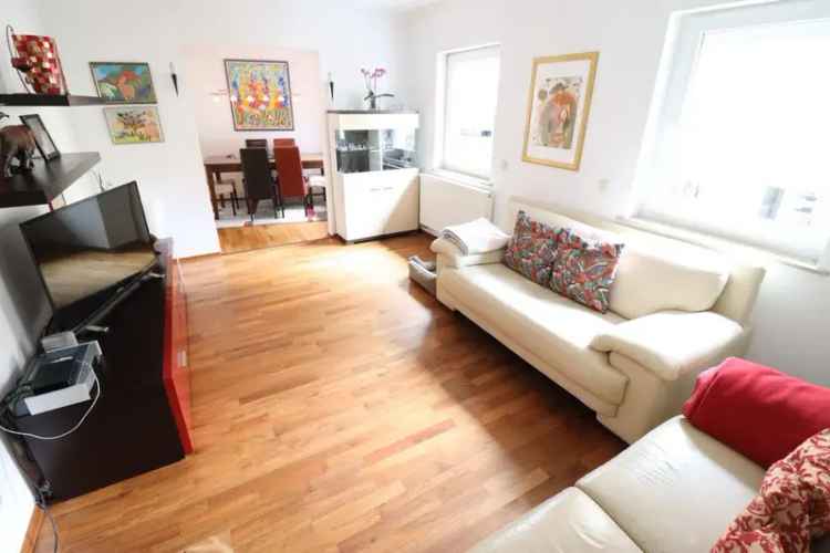 ** Moderne Maisonette –  in zentrale Wohnlage mit Dachterrasse **