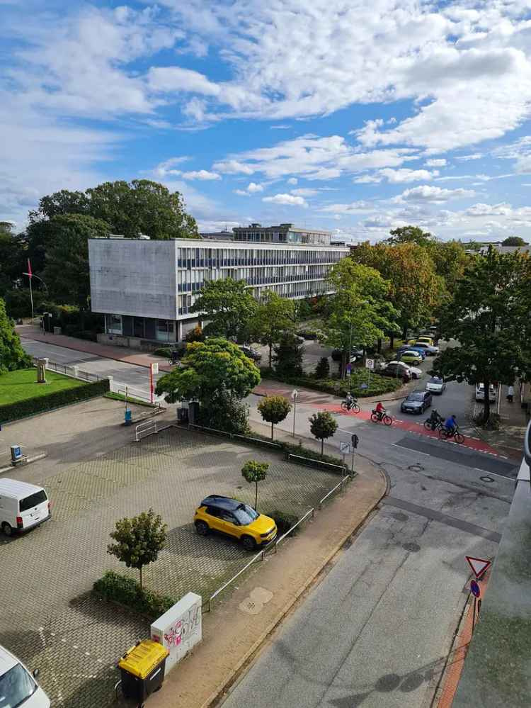 Mieten Wohnung Elmshorn zentral ruhig mit Dachterrasse und Einbauküche