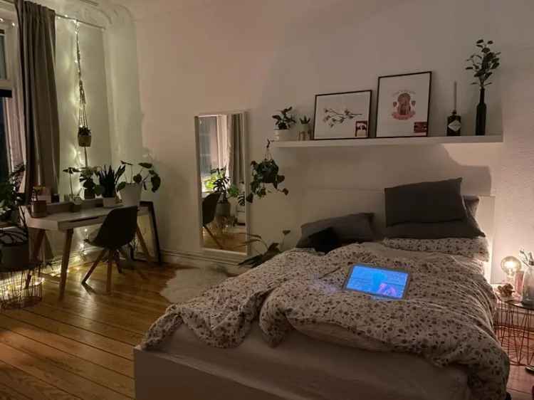 Mieten wohnung in Hamburg-Nord mit 2 Balkonen und Blick auf Kanal