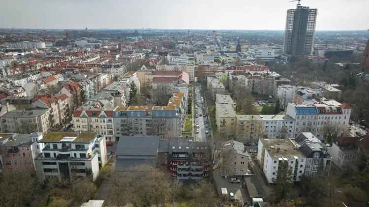 Einzigartige Dachgeschosswohnung mit großer Westterrasse und Ostbalkon auf 2 Etagen