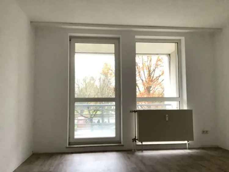 2-Zimmer Wohnung mit Balkon WBS erforderlich