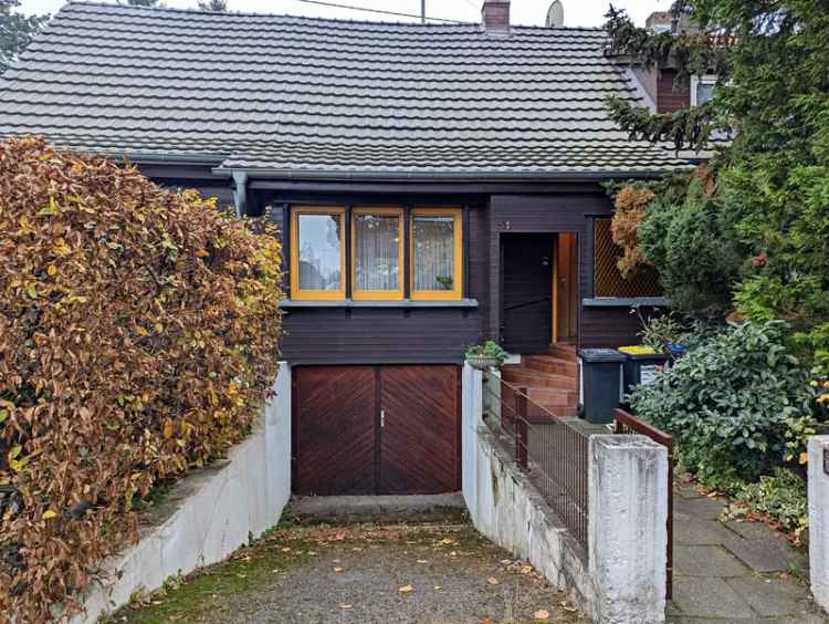 Perfektes Generationenobjekt = großes Grundstück 823 m² mit zwei Häusern, großer Garten, Garage, 3 Stellplätze