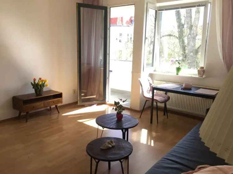 3 Zimmer Wohnung kaufen in Friedenau Wilmersdorf mit Balkon