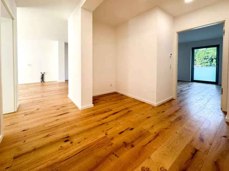 Eigener Gartenanteil und einer ca. 28 m² Terrasse im Neubau *Provisionsfrei für den Käufer