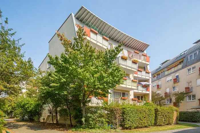 Mieten Wohnung mit Balkon und Einbauküche in attraktivem Gebäude