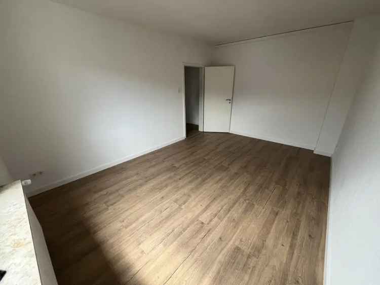 Mieten 2 Zimmer Wohnung nördliche Innenstadt komplett saniert