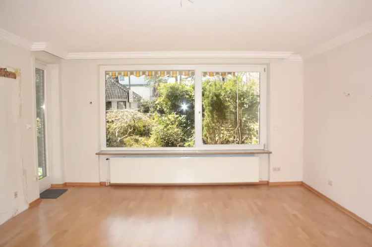 Helle 4-Zi. Erdgeschosswohnung mit großer Terrasse und Tiefgarage in Hummelsbüttel