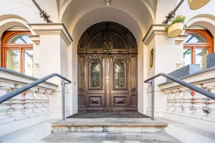 Dachgeschosswohnung 66qm Loggia Bad Parkett Aufzug Kapitalanlage