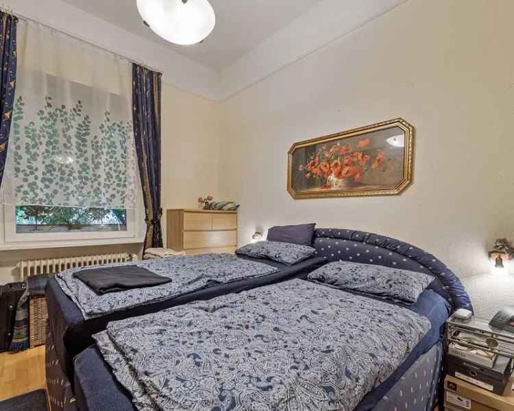 Stilvolle 3-Zimmer-Altbauwohnung im Erdgeschoss in Ratingen-Mitte