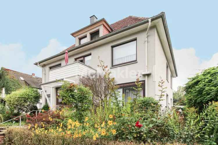 Ideal für Paare: Große Altbauwohnung mit Garten und Balkon - ruhig gelegen nahe Bückeburg in Ahnsen