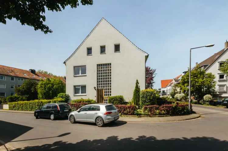 Kauf 3-Familienhaus Köln-Niehl mit Balkon und Gemeinschaftsgarten