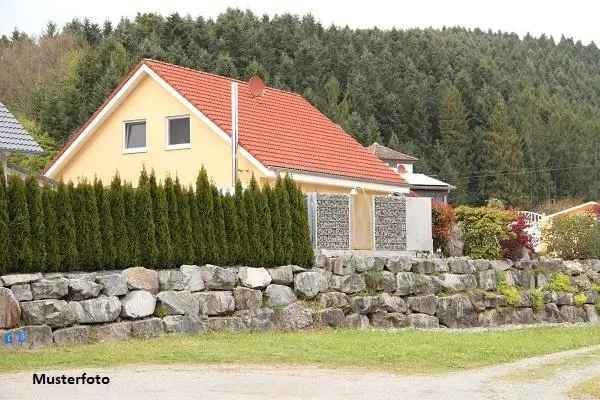 Einfamilienhaus mit Carport - provisionsfrei