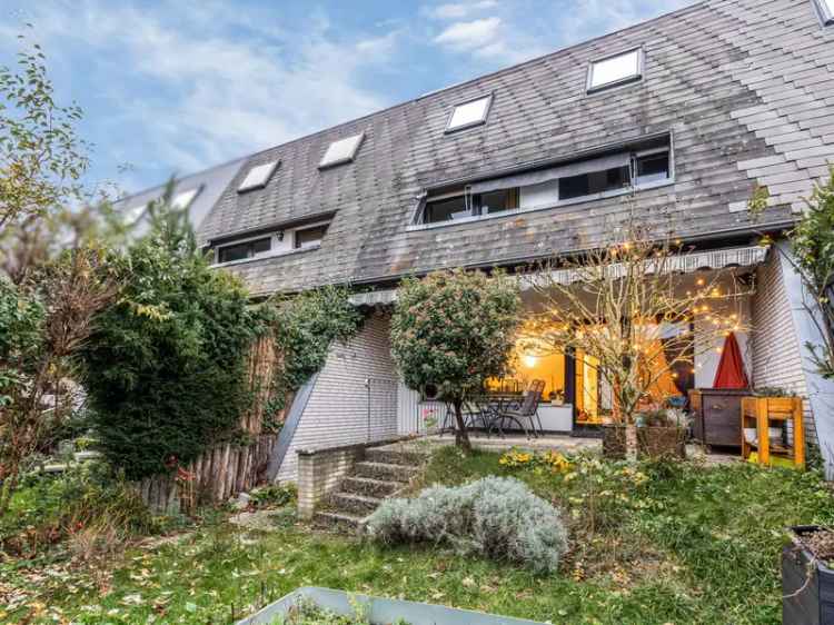 Modernisiertes Reihenhaus mit Garage in guter Lage von Hannover-Groß-Buchholz