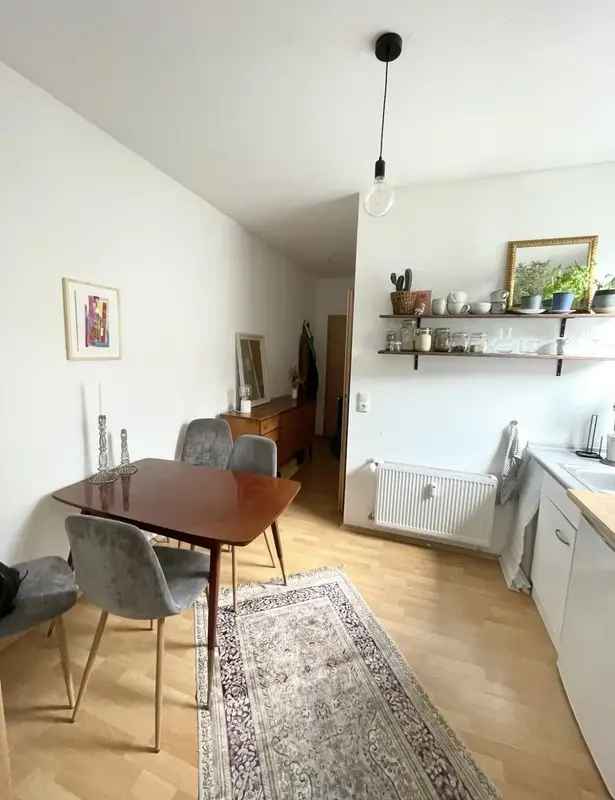 Mieten Wohnung Ehrenfeld Köln 3. Etage mit ruhigem Hinterhof