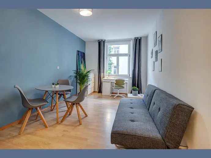 Möbliert: Wohnung mit Altbauflair vis a vis vom Ostbahnhof