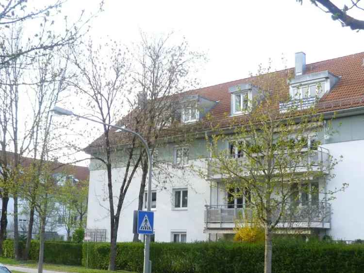Von Privat: Sonnige und ruhige 5-Zimmer-Dachgeschosswohnung in München-Alt-Perlach