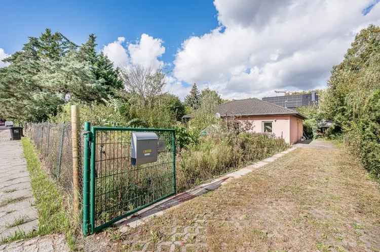 Charmantes Bungalow in Köpenick mit großem Garten