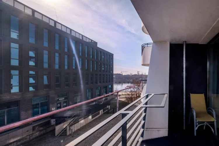 The White Berlin – Designerwohnung mit kleinem Spreeblick in Friedrichshain
