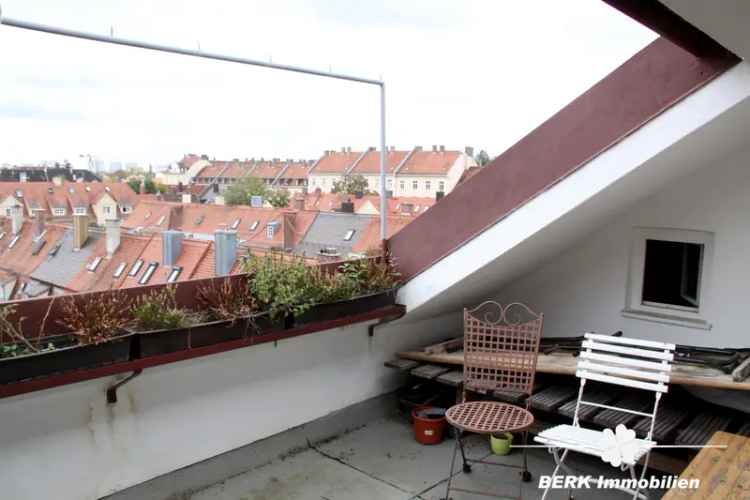 BERK Immobilien 5-Zi-DG-Wohnung mit gemütlicher Loggia und tollem Ausblick in München-Laim