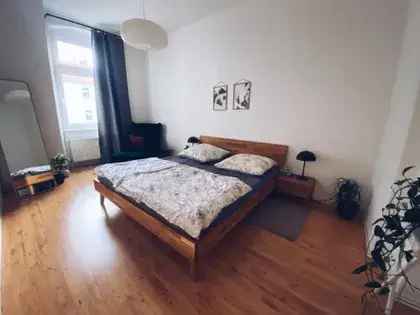 Wohnung (82.0 m²) zur Miete in Berlin (Kosmetickstudio, Petersburger Straße 34, 10249 Berlin, Germany) - immosurf.de