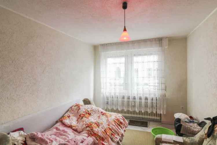 Gut geschnittene 3-Zimmer-Wohnung mit Balkon in Duisburg-Meiderich