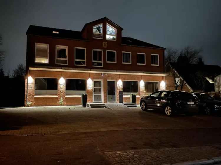 Großzügige Wohnung Schönkirchen Kamin Balkon Terrasse Garage