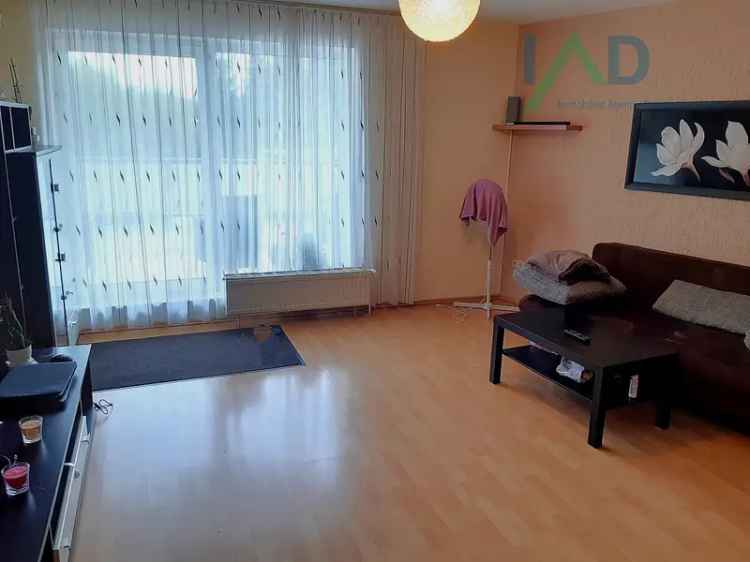 3-Zimmer Wohnung Erdgeschoss Terrasse Stellplatz 87m²