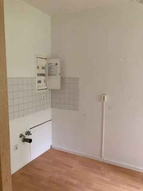Wohnen, EG links, Plantagenweg 15 zum Selbstrenovieren mit Baumarkt Gutschein