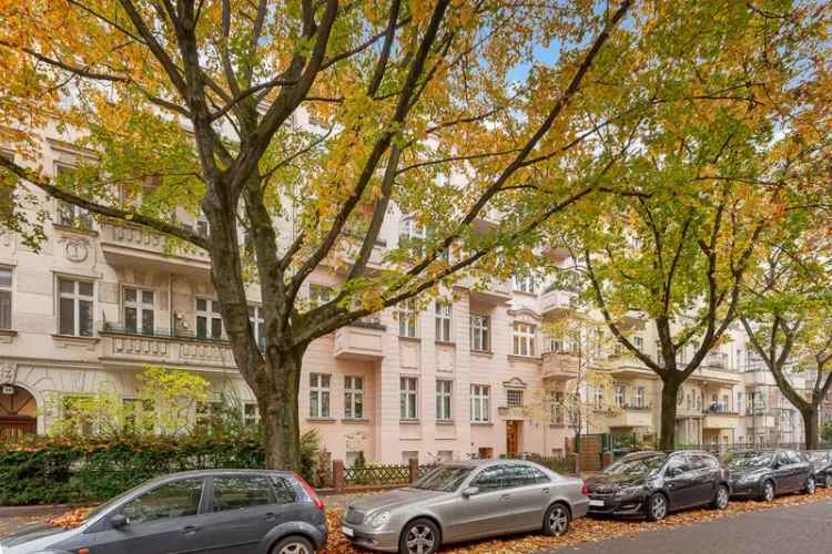 Exklusives Investment – Charmanter Altbau mit Ausbaupotenzial