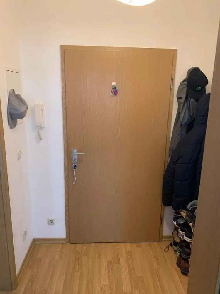 Bezaubernde Kapitalanlage * Ruhig gelegen im Hinterhaus mit Balkon