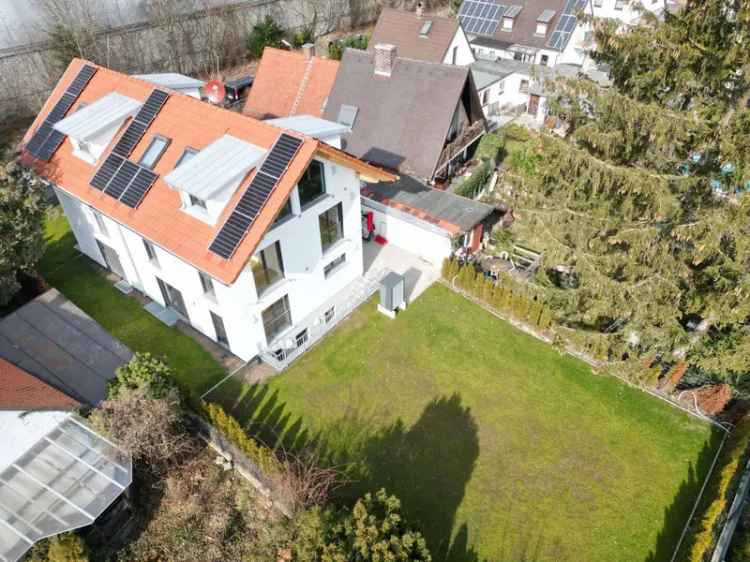 Neue Doppelhaushälfte in München Schwabing-Freimann sucht Wohngemeinschaft