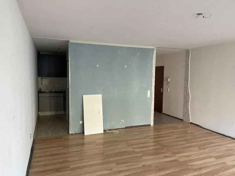 SIEGBURG, geräumiges Appartement im EG mit ca. 45 m² Wfl. im gepfl. Mehrparteienhaus + TG-Stellplatz