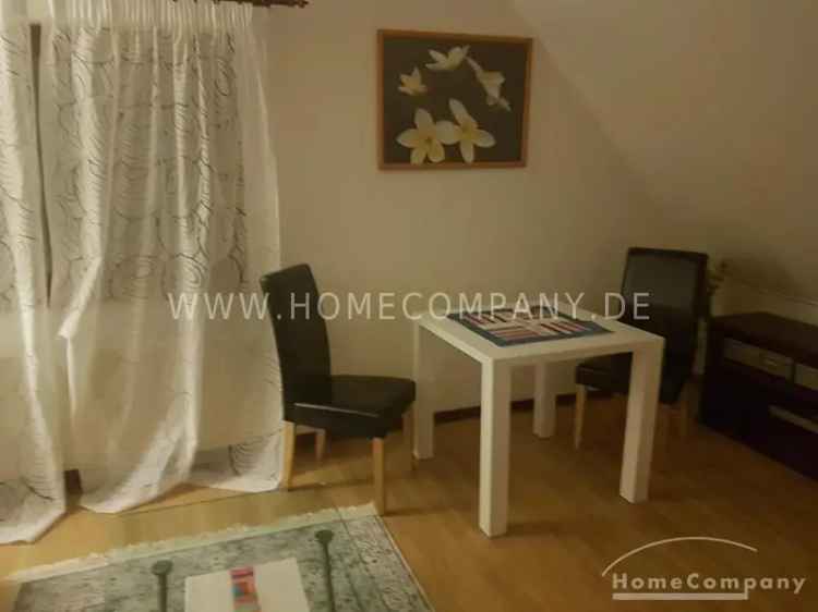 Charmante 3-Zimmer-Wohnung in Tegel mit Dachboden