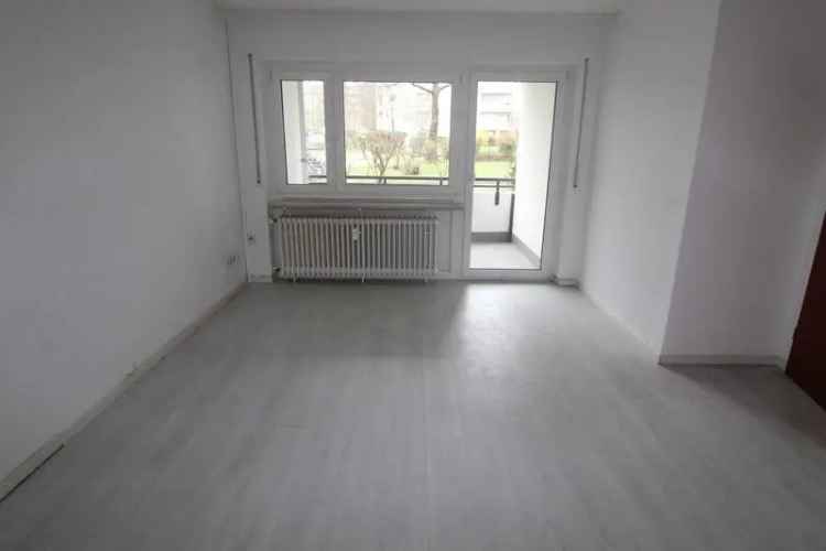 3 Zimmer im EG mit Balkon