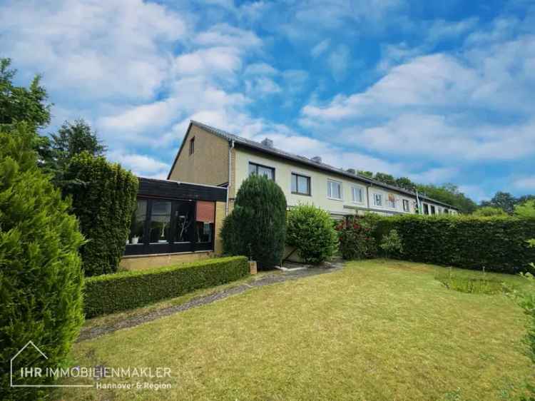 Einfamilienhaus mit Einliegerwohnung und Garage in zentraler Lage