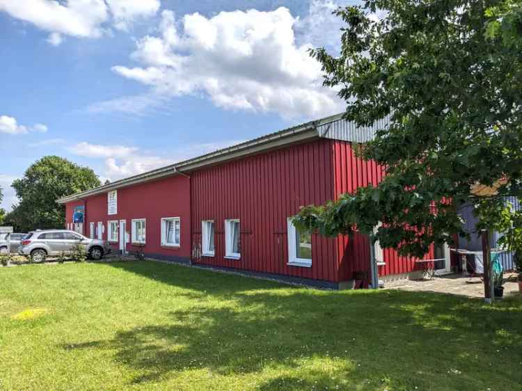 Gewerbe mieten Haus mit Wohnfläche und Ferienwohnungen