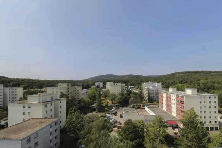 4-Zimmer-Wohnung mit Panorama-Ausblick - Viel Potenzial für individuelle Gestaltung