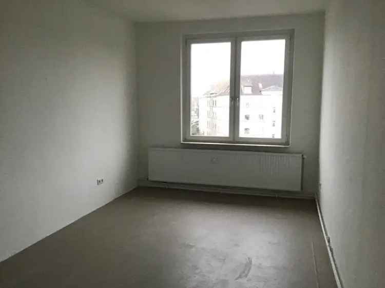 Helle 2 Zimmer Wohnung mit Balkon in zentraler Lage