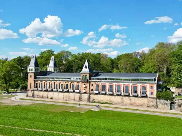 4,5-Zimmer-Maisonette in denkmalgeschützter Villa an der Elbe